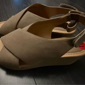 Elegant Brown Wedge Sandals